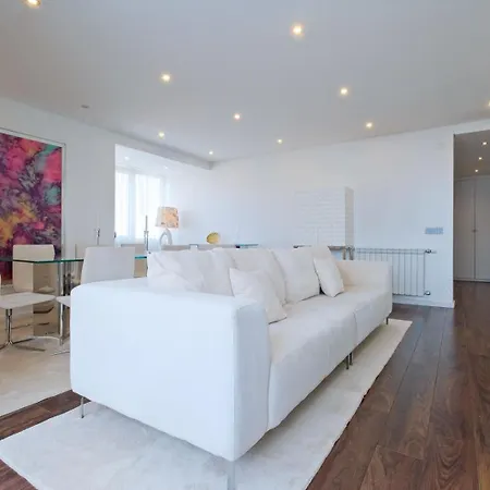Luxury Duplex In Benfica 15 Min To Airport *