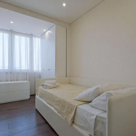 Luxury Duplex In Benfica 15 Min To Airport Apartment Lisbon