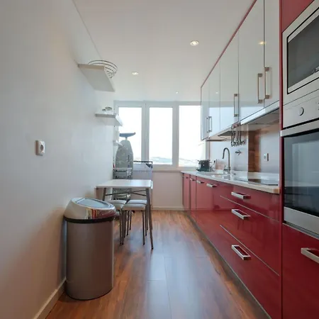Luxury Duplex In Benfica 15 Min To Airport Apartment
