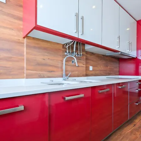 Luxury Duplex In Benfica 15 Min To Airport Apartment *